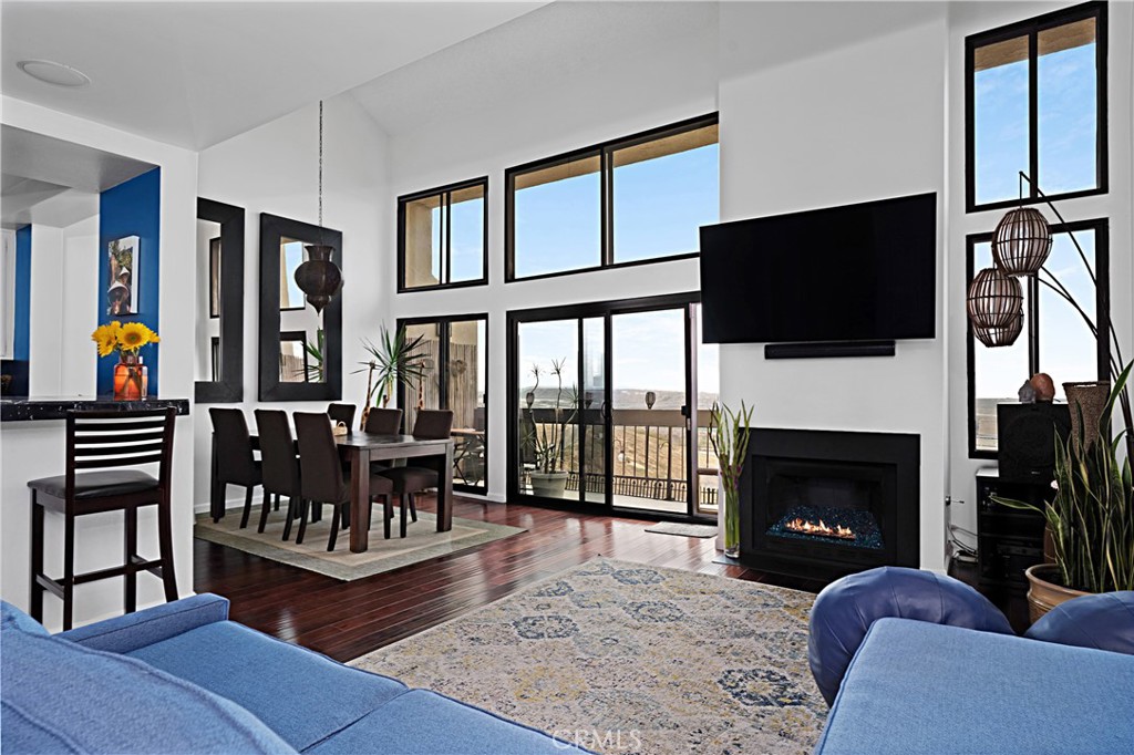 8180 Manitoba Street, Unit 350 Playa del Rey, CA 90293 - Photo 4 of 55