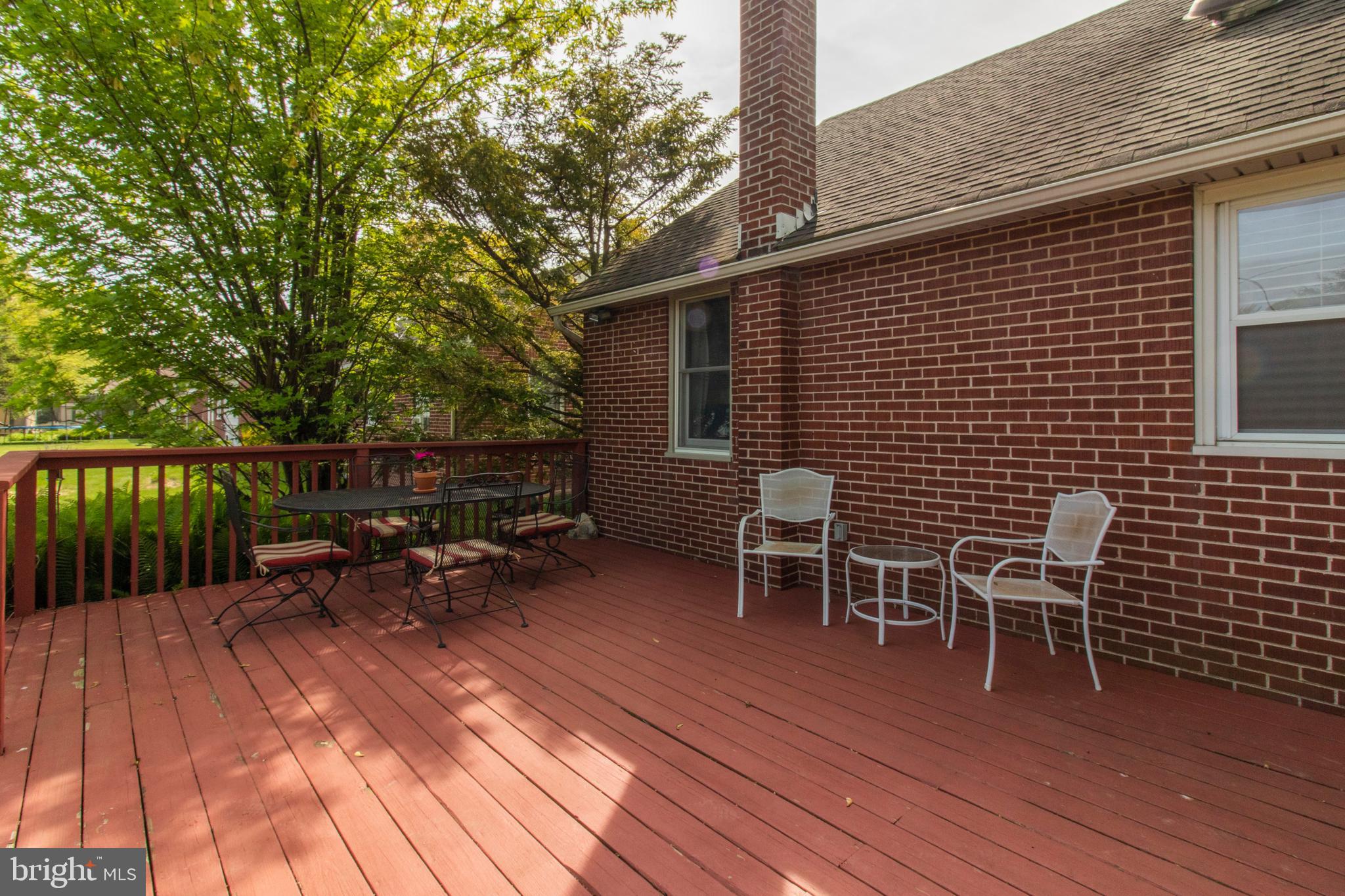 419 Ridge Avenue Souderton, PA 18964 - Photo 34 of 38 Deck