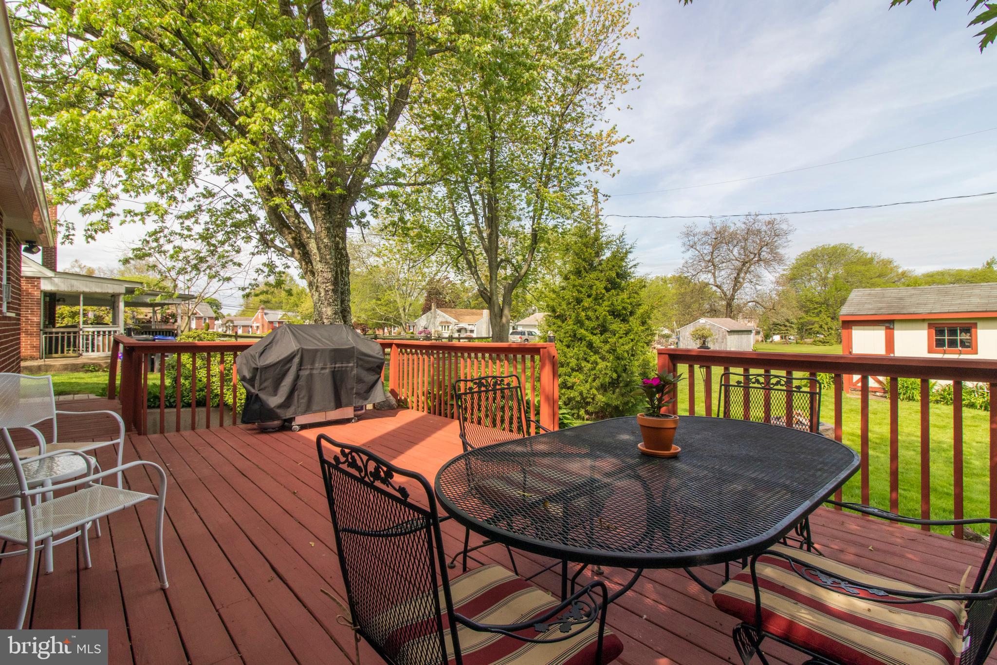 419 Ridge Avenue Souderton, PA 18964 - Photo 35 of 38 Deck and rear yard
