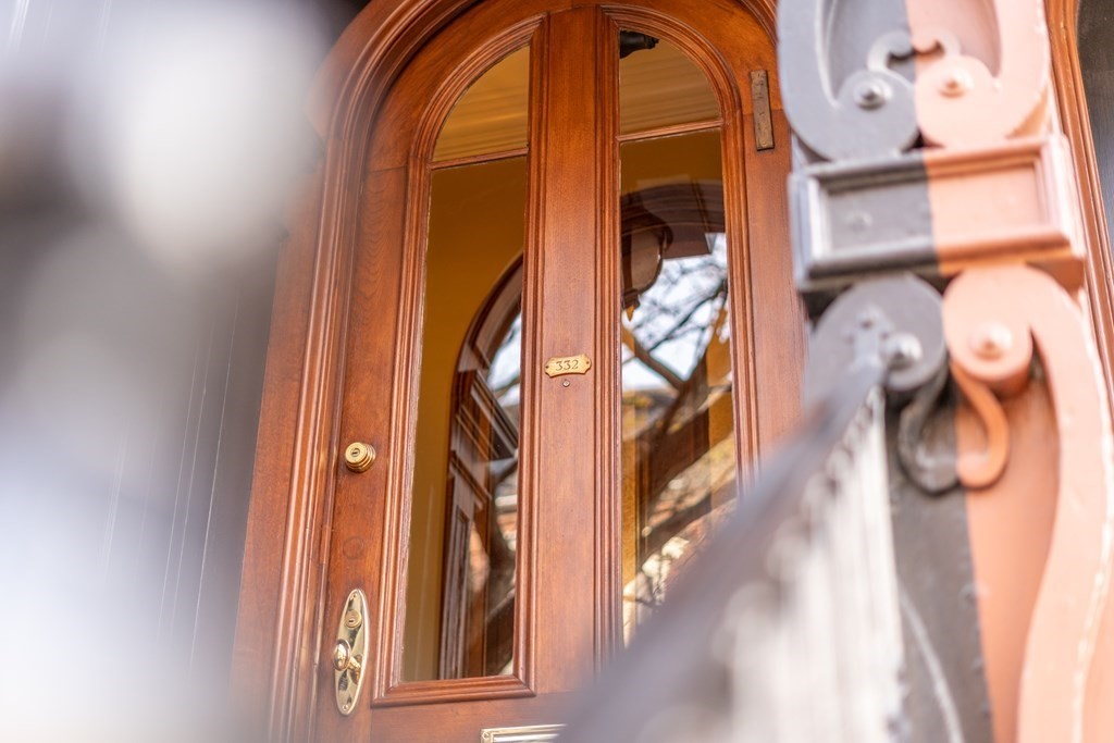 332 Shawmut Avenue Boston, MA 02118 - Photo 2 of 31