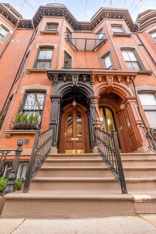 332 Shawmut Avenue Boston, MA 02118 - Photo 3 of 31