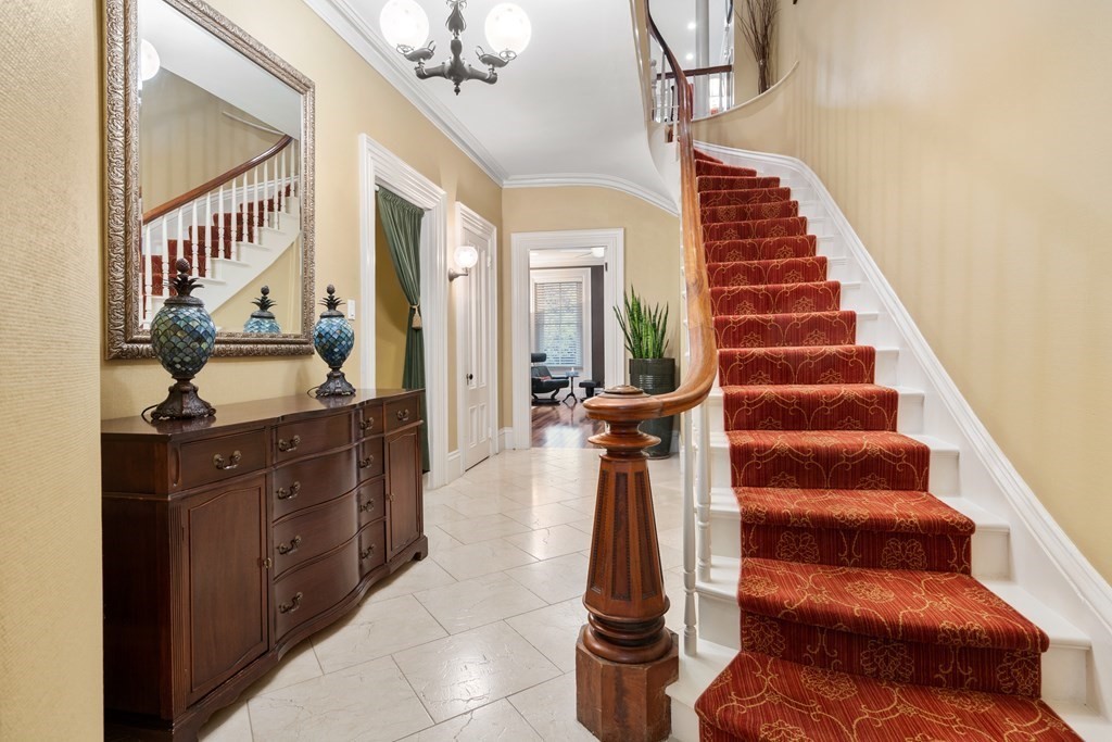 332 Shawmut Avenue Boston, MA 02118 - Photo 4 of 31