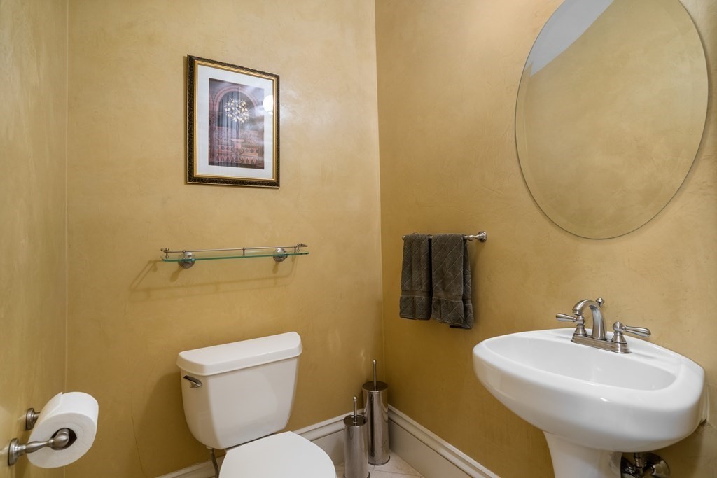 332 Shawmut Avenue Boston, MA 02118 - Photo 6 of 31