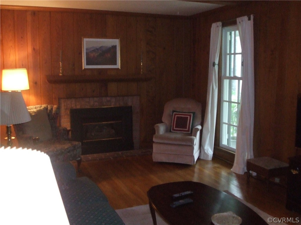 4249 Shirley Road Richmond, VA 23225 - Photo 9 of 23 Gallery Image 9