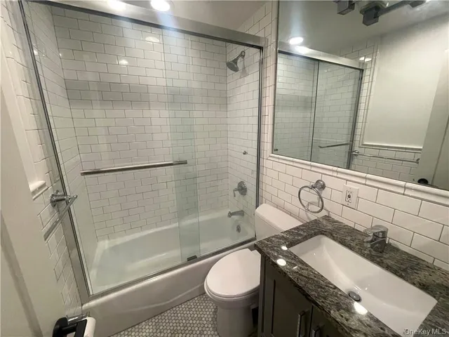 $1,800 | 17 Cedar Street, Unit 1, Dobbs Ferry, NY 10522