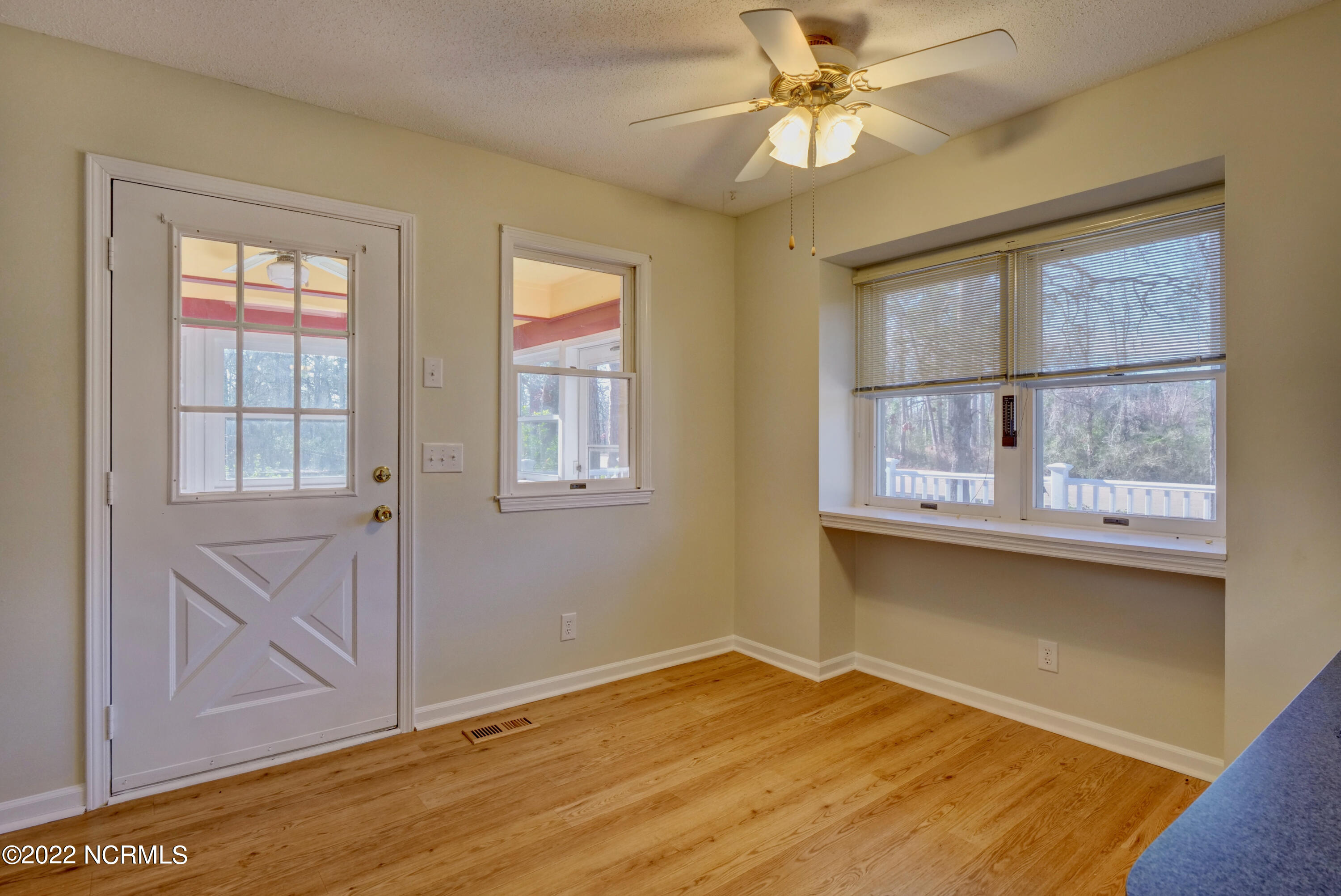 103 Bermuda Circle Hampstead, NC 28443 - Photo 12 of 26 P6311129_30_31_32_33_34_35