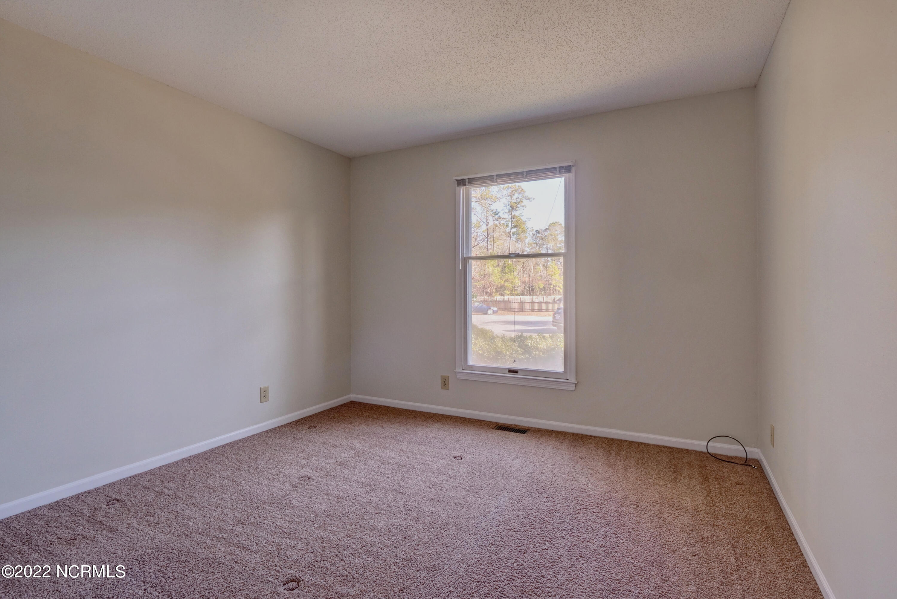 103 Bermuda Circle Hampstead, NC 28443 - Photo 18 of 26 P6311206_07_08_09_10_11_12