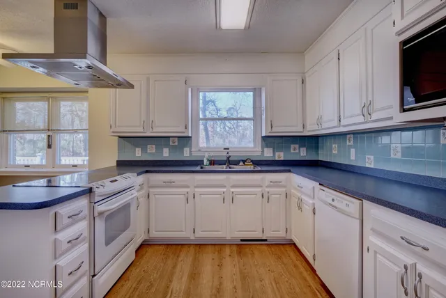 $2,150 | 103 Bermuda Circle, Hampstead, NC 28443