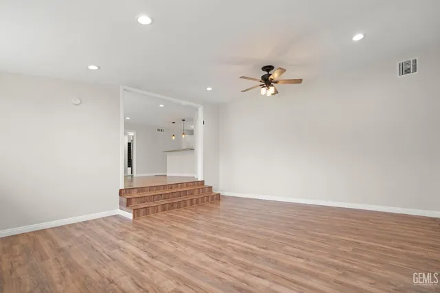 $360,000 | Undisclosed Address, Bakersfield, CA 93304