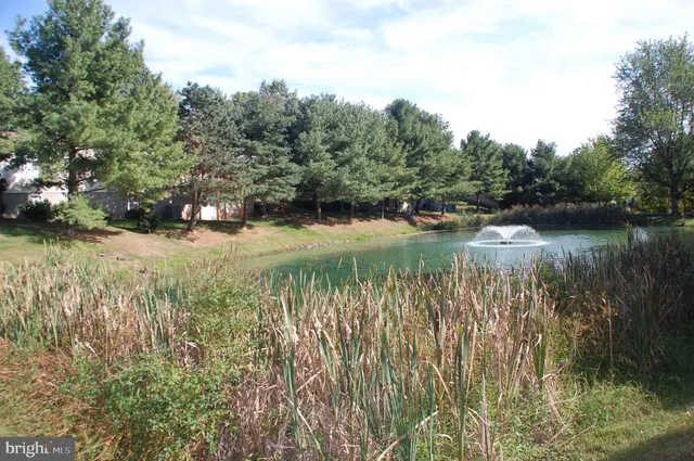 $200,000 | 447 Manor House Lane, Souderton, PA 18964