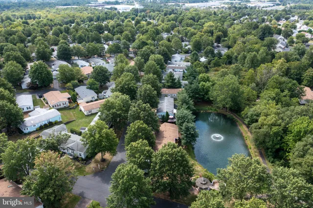 $200,000 | 447 Manor House Lane, Souderton, PA 18964