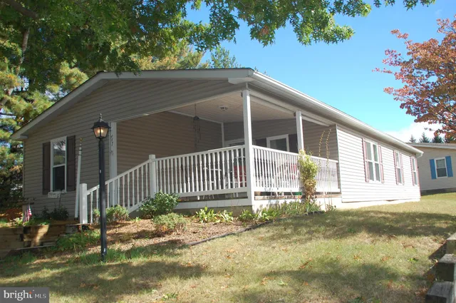 $200,000 | 447 Manor House Lane, Souderton, PA 18964