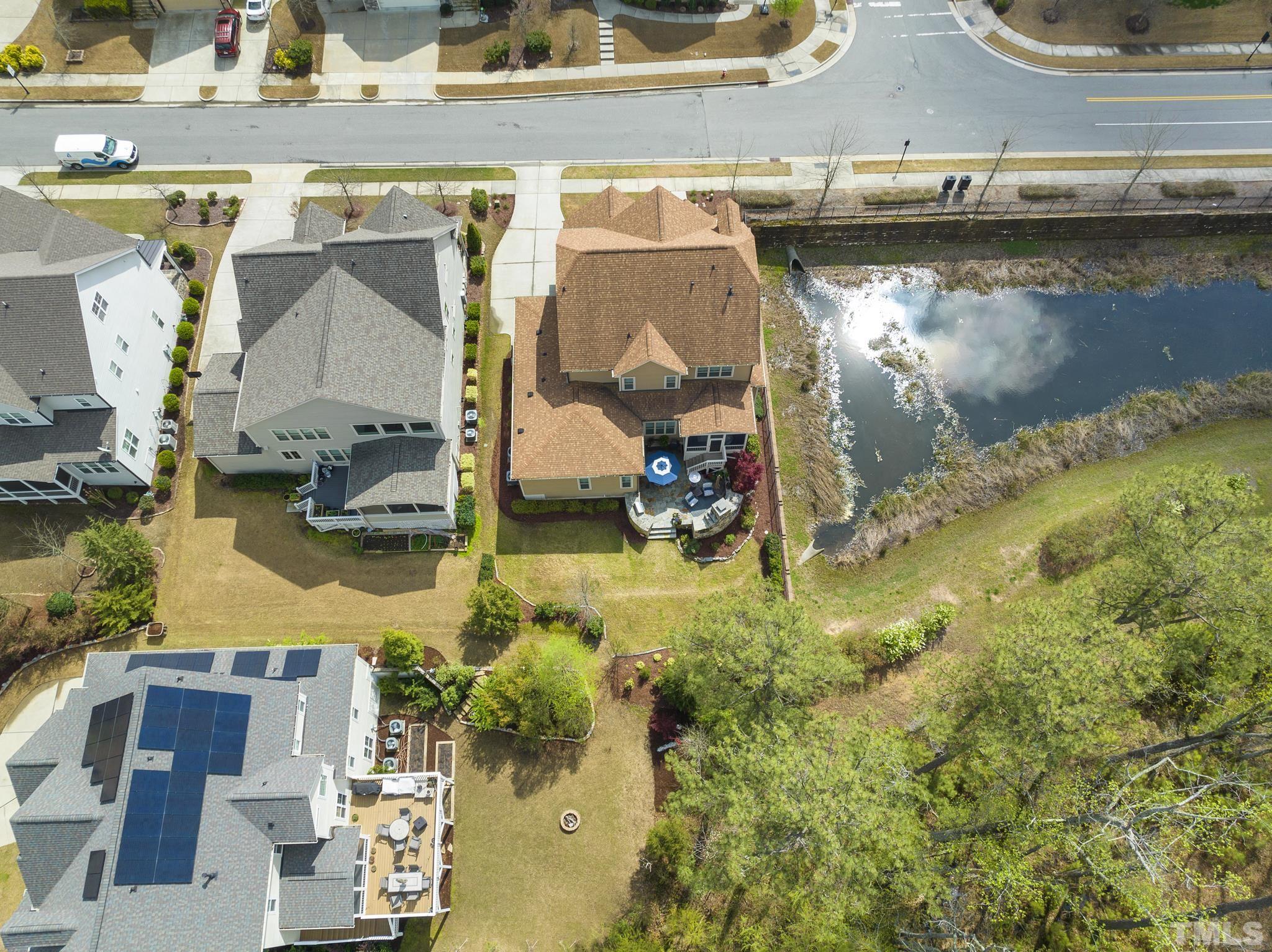 2524 Highgate Oak Drive Cary, NC 27519 - Photo 7 of 70