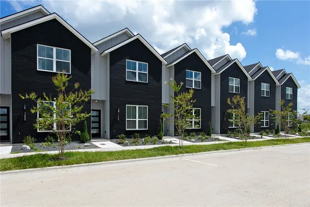 $1,750 | 1209 Dorothy Lane, College Station, TX 77845