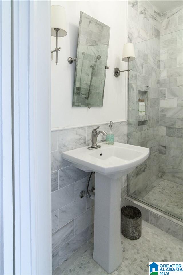1602 Oxmoor Road Birmingham, AL 35209 - Photo 22 of 40