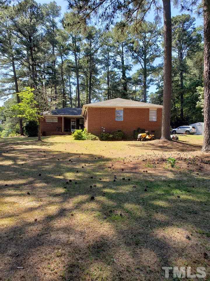 3900 Avent Ferry Road Raleigh, NC 27606 - Photo 4 of 17