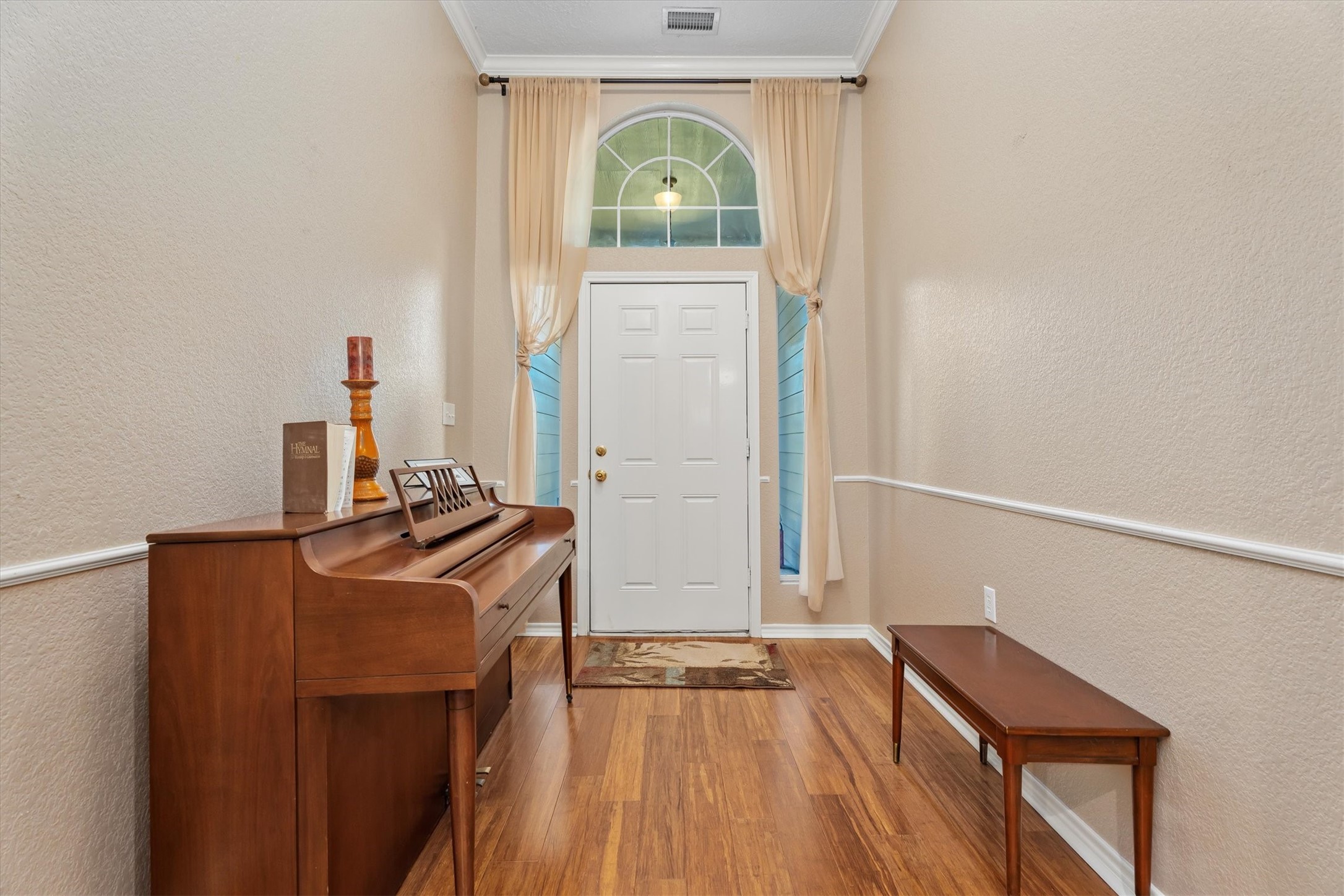 10205 Fostoria Road Cleveland, TX 77328 - Photo 6 of 44 a view of a hallway with a window