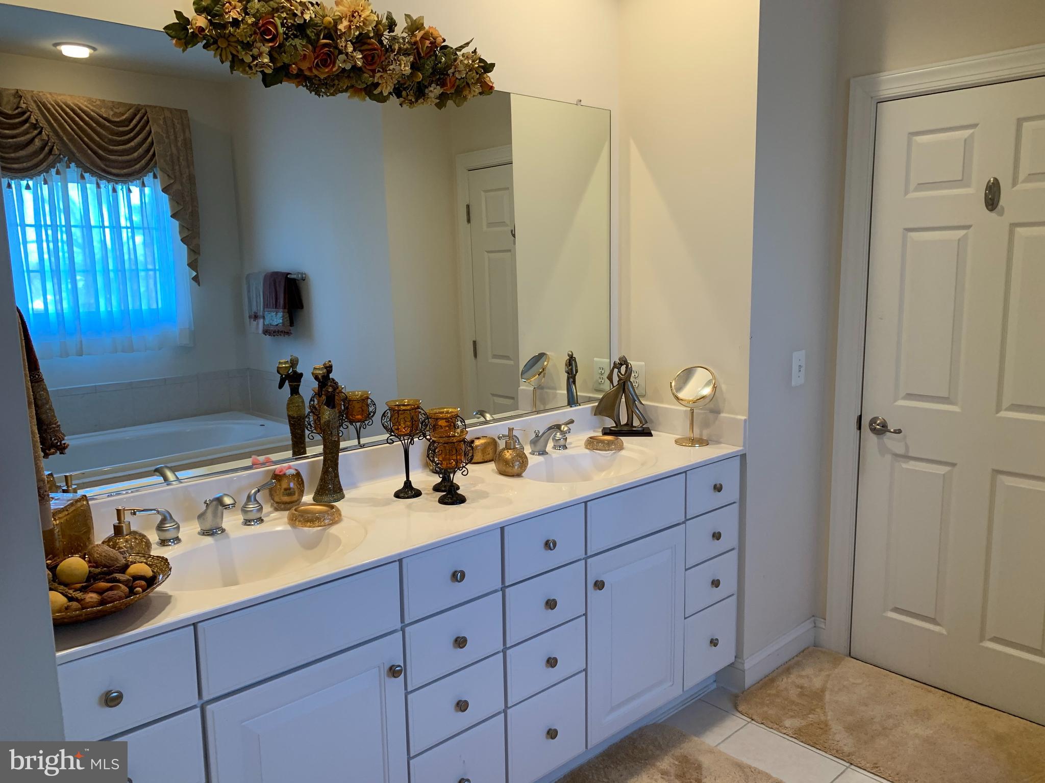 3927 Chantilly Road Chantilly, VA 20151 - Photo 43 of 98 Gallery Image 43