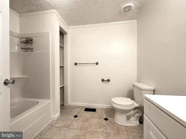 $1,800 | 410 Melvin Avenue, Grasonville, MD 21638