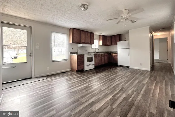 $1,800 | 410 Melvin Avenue, Grasonville, MD 21638