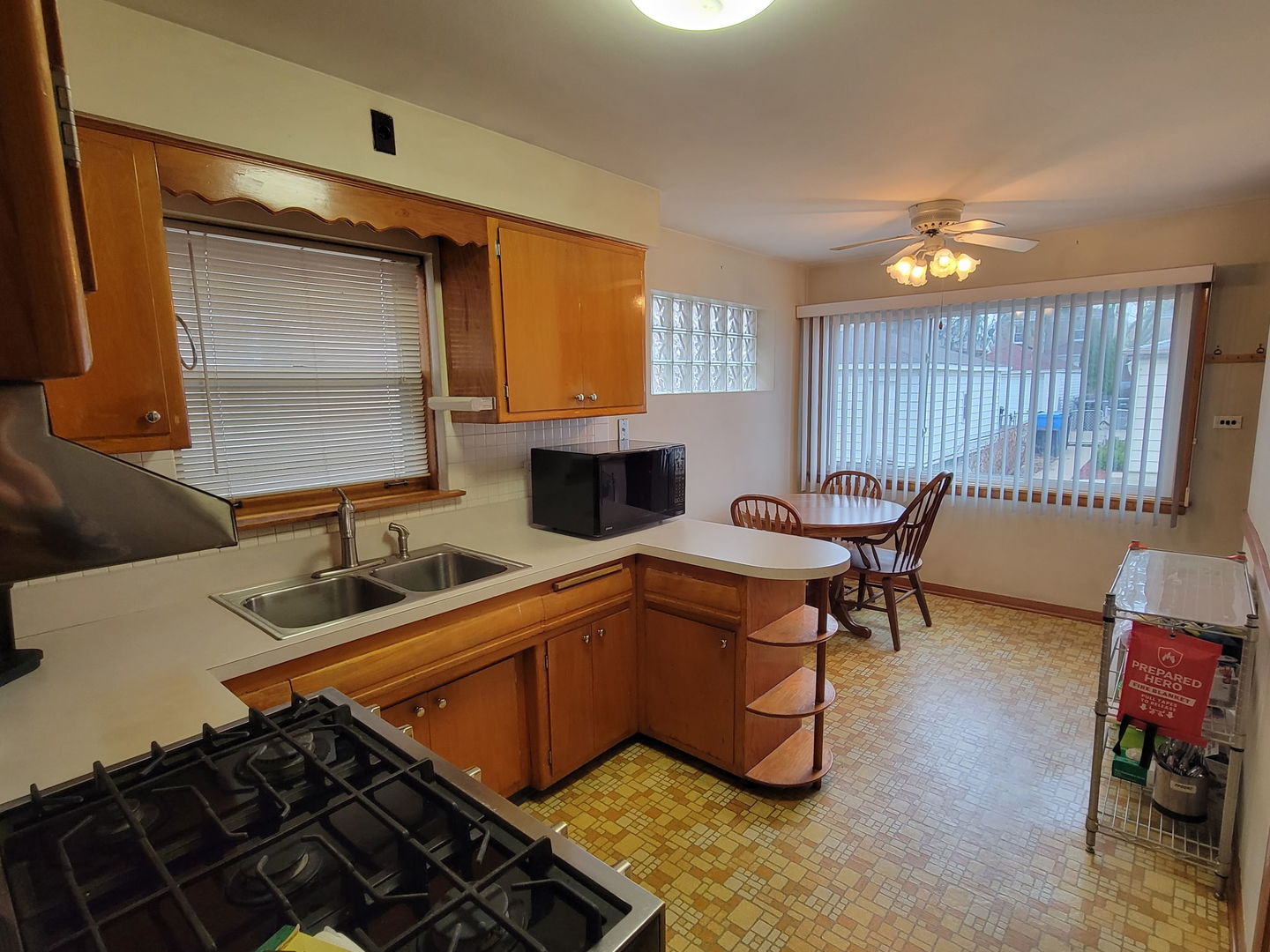 5316 North Rutherford Avenue Chicago, IL 60656 - Photo 8 of 44 Gallery Image 8