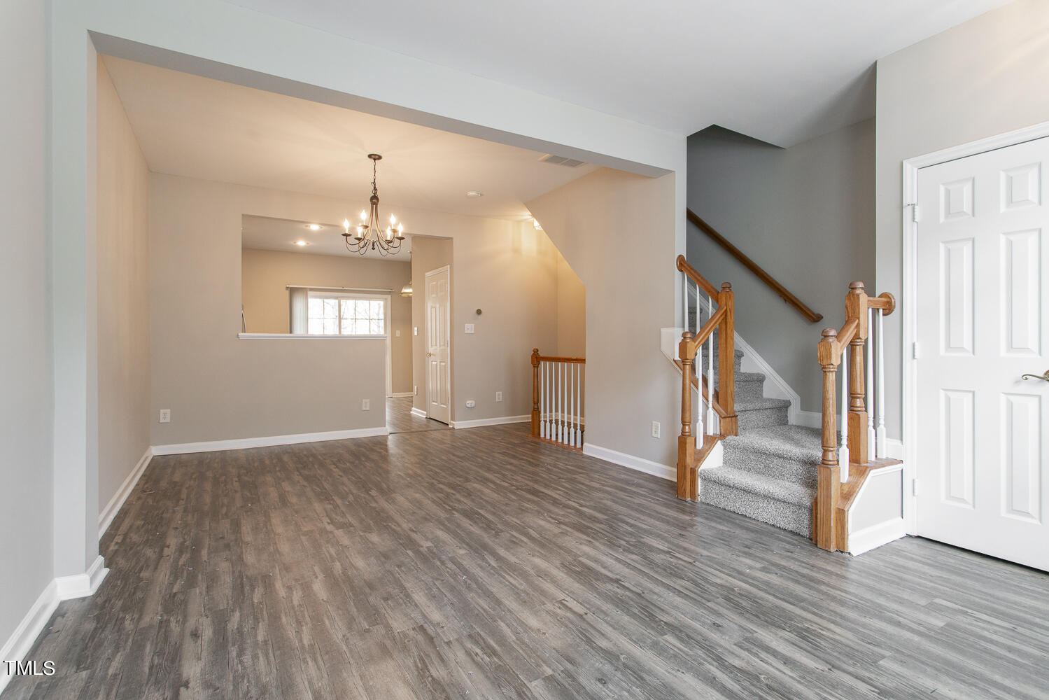 5447 Vista View Court Raleigh, NC 27612 - Photo 5 of 40 5447 vista view_005