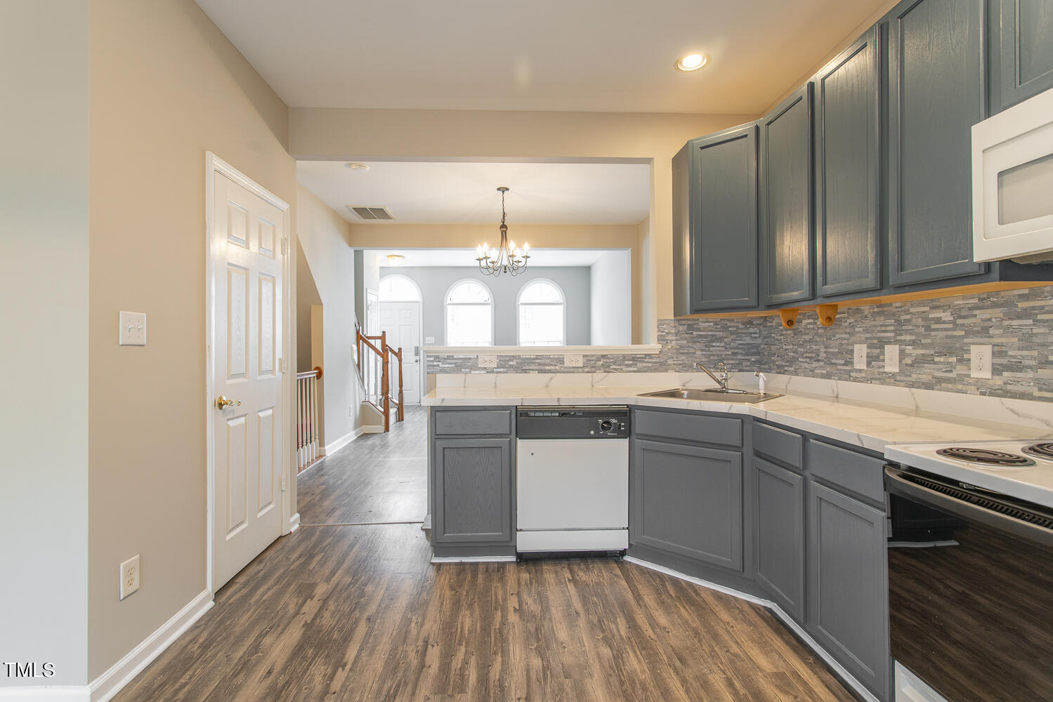 5447 Vista View Court Raleigh, NC 27612 - Photo 10 of 40 5447 vista view_010