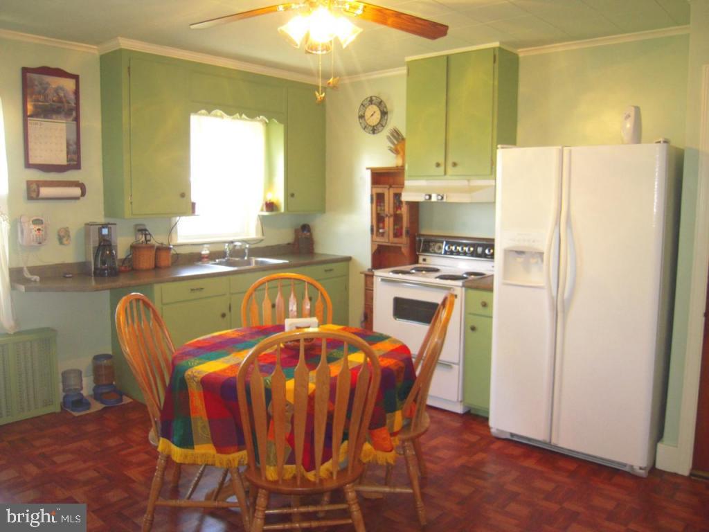 311 Lebanon Road Manheim, PA 17545 - Photo 3 of 15