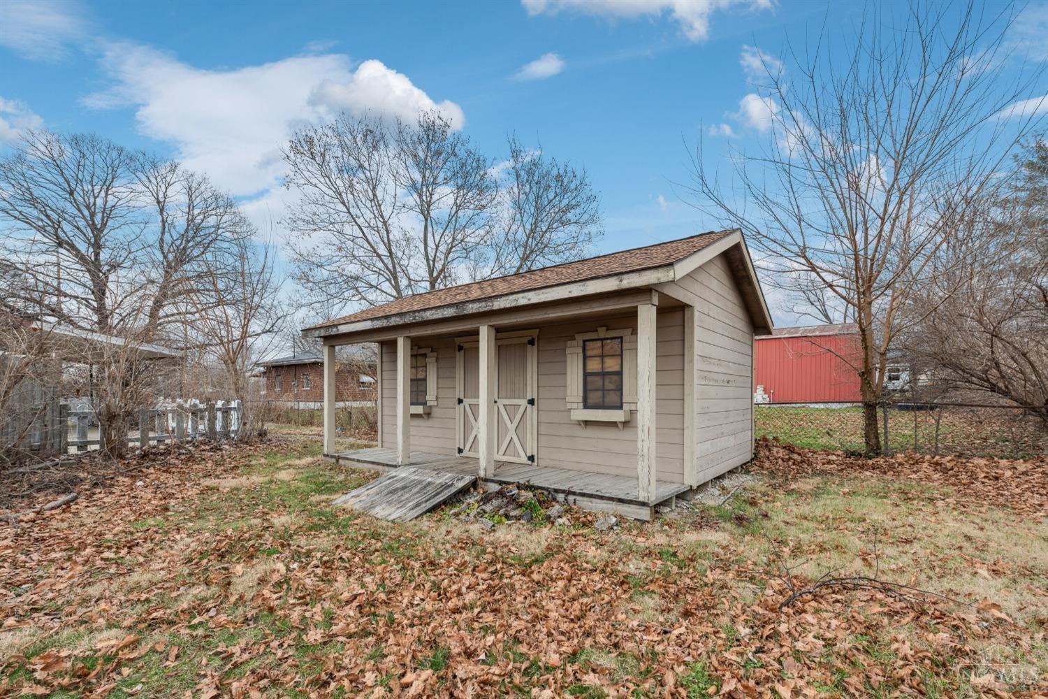 8318 Hendrickson Road Middletown, OH 45044 - Photo 39 of 41