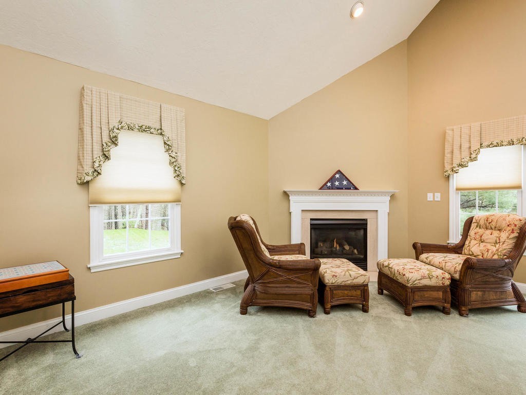 137 Daniels Road Rowley, MA 01969 - Photo 7 of 27 Gallery Image 7