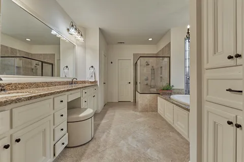 $1,075,000 | 6 Meadow Cove Drive, Spring, TX 77381