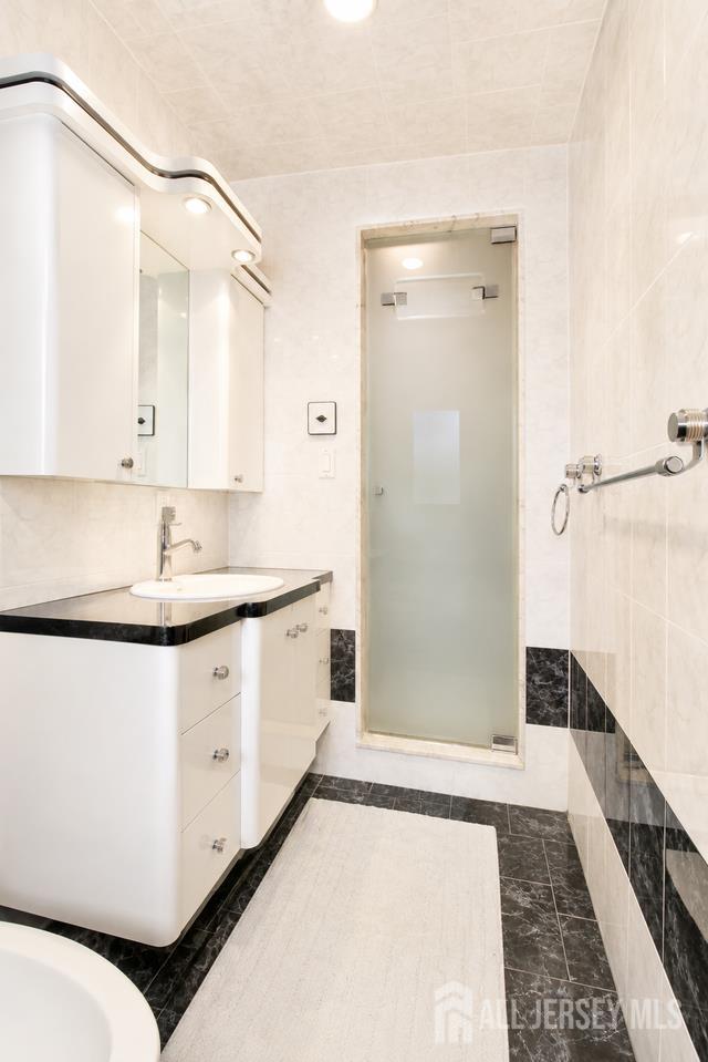 35 Shelley Road Springfield, NJ 07081 - Photo 42 of 45 Gallery Image 42