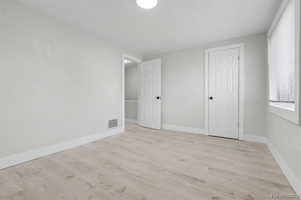 8881 Rutherford Street Detroit, MI 48228 - Photo 18 of 23 Gallery Image 18