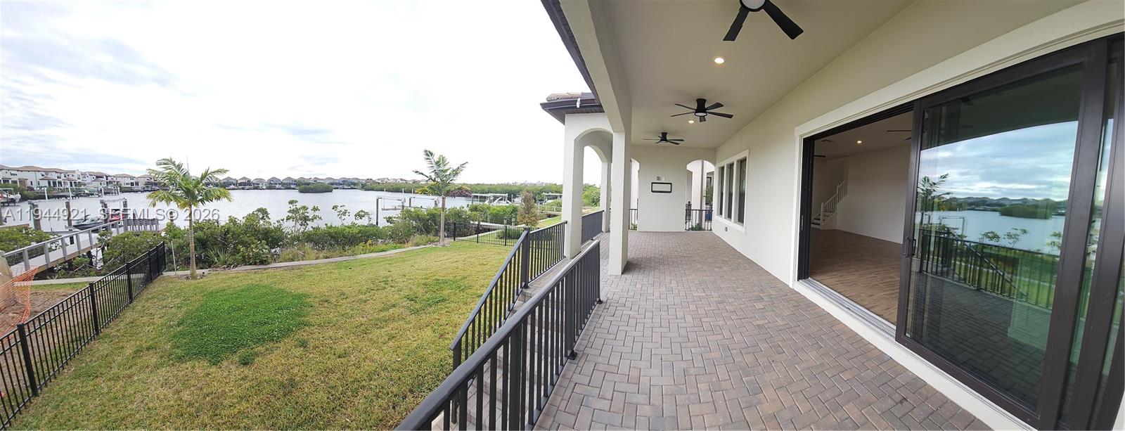 1112 Seagrape Drive Ruskin, FL 33570 - Photo 3 of 18