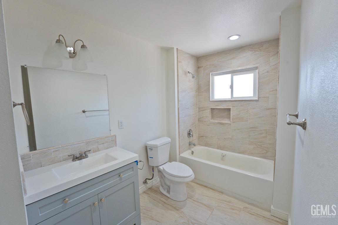 Undisclosed Address Bakersfield, CA 93306 - Photo 12 of 22