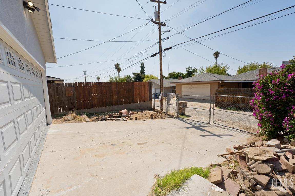 Undisclosed Address Bakersfield, CA 93306 - Photo 17 of 22