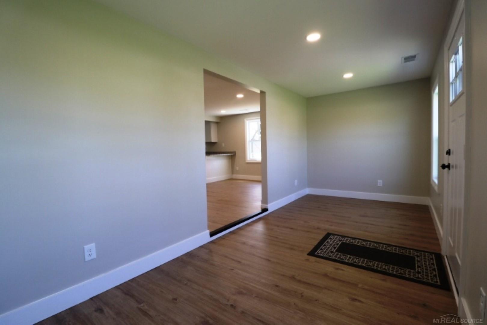 3907 Ravenswood Road Marysville, MI 48040 - Photo 6 of 30 50139127-3917d0d8-a7b6-4828-a3df-c6b333b55760.JPG