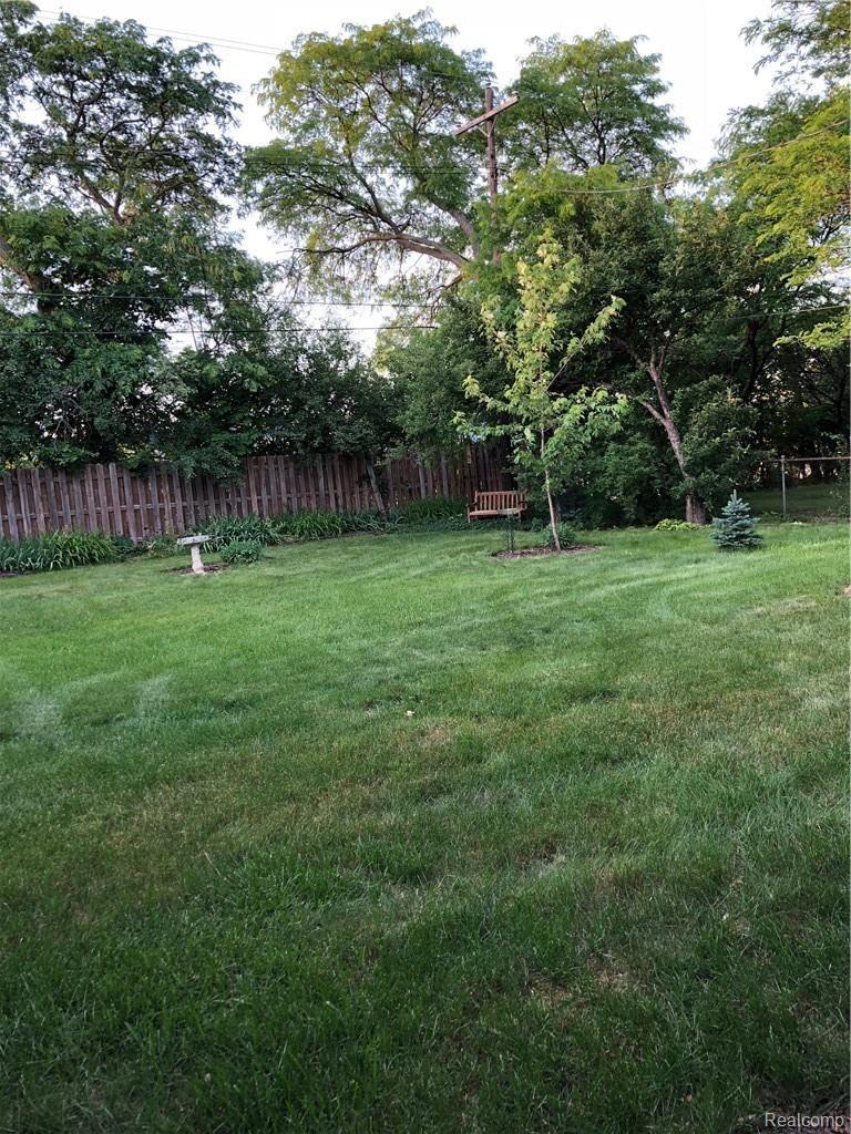 1684 Nantucket Road Plymouth, MI 48170 - Photo 29 of 34 IMG-0806.JPG
