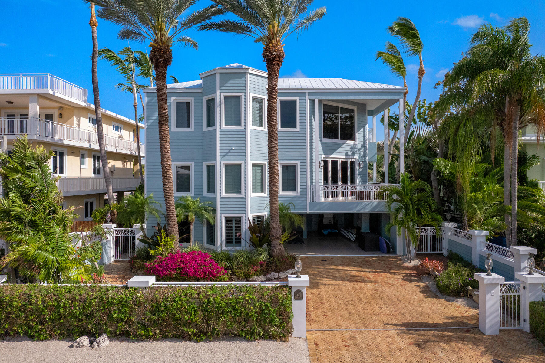 Impeccable Architectural Styling