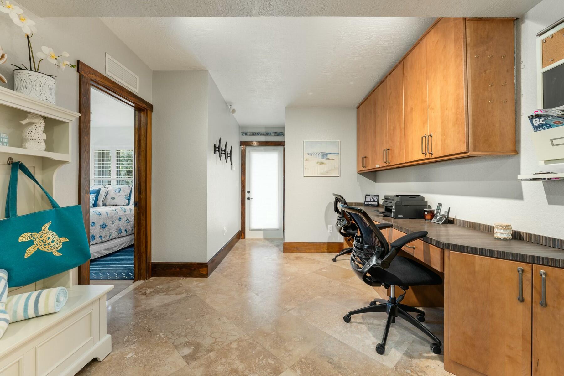 141 Canal Street Tavernier, FL 33070 - Photo 23 of 90 Office