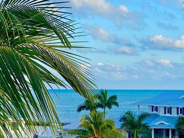 $3,600,000 | 141 Canal Street, Tavernier, FL 33070