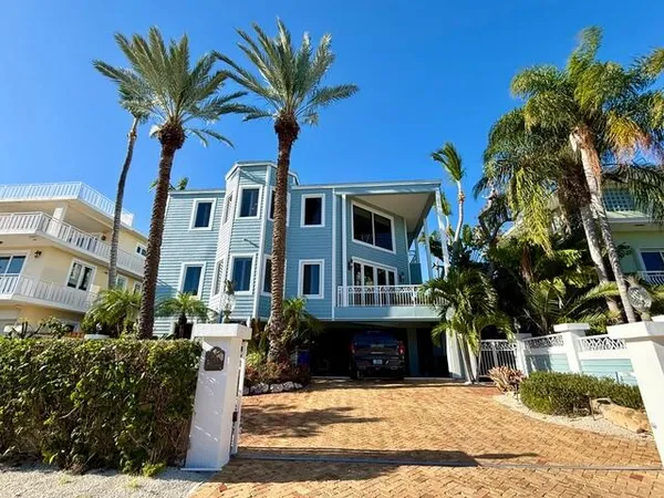 $3,600,000 | 141 Canal Street, Tavernier, FL 33070