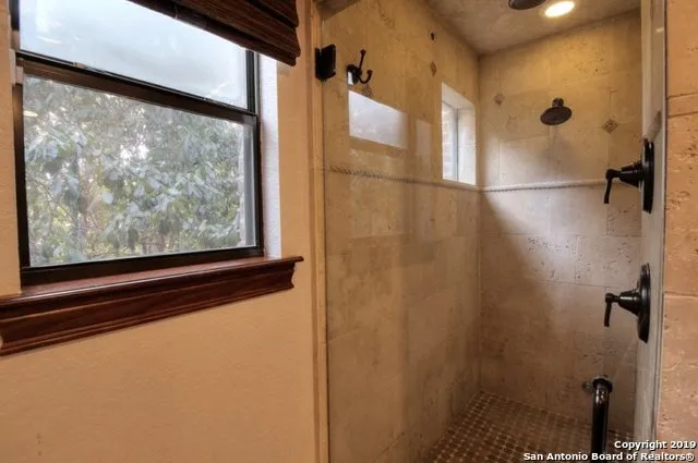 $3,950 | 8430 Dietz Elkhorn Road, Boerne, TX 78015