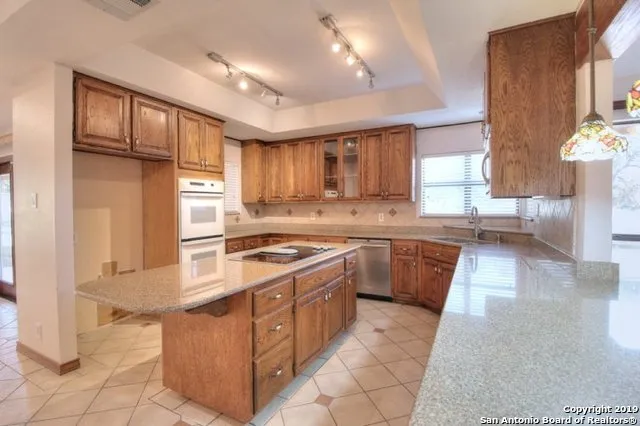 $3,950 | 8430 Dietz Elkhorn Road, Boerne, TX 78015