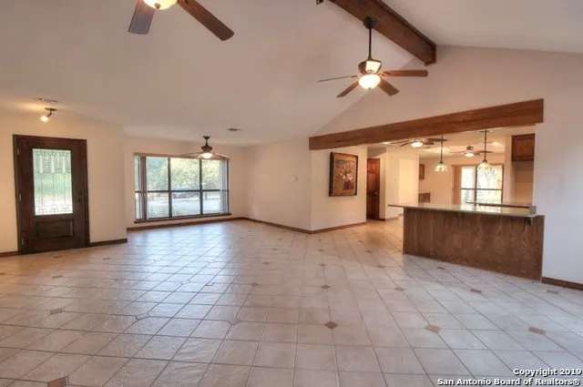 $3,950 | 8430 Dietz Elkhorn Road, Boerne, TX 78015