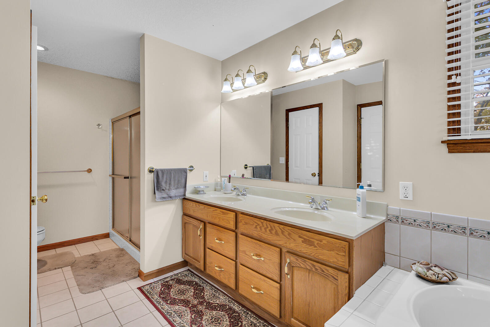 4223 Aspen Way Jackson, MI 49201 - Photo 15 of 28 Master Bath