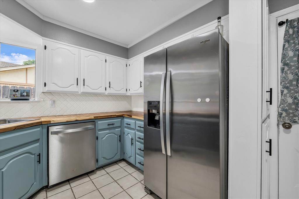 913 Montclair Drive Waco, TX 76710 - Photo 8 of 36