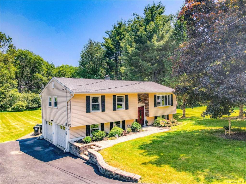 7 Keith Place, Campbell Hall, NY 10916 Compass