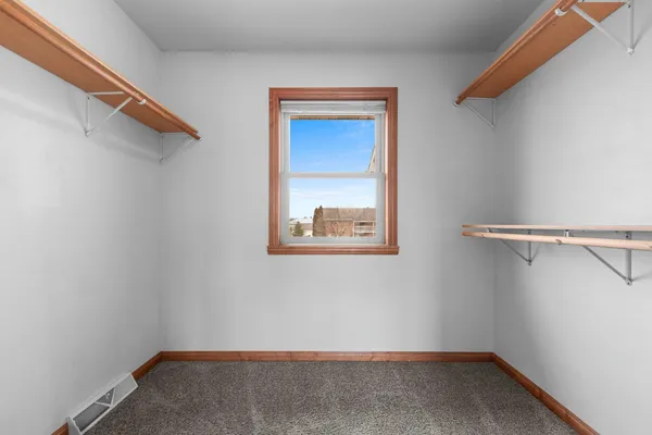 $549,900 | 571 South 9th Street, De Pere, WI 54115