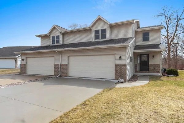 $549,900 | 571 South 9th Street, De Pere, WI 54115